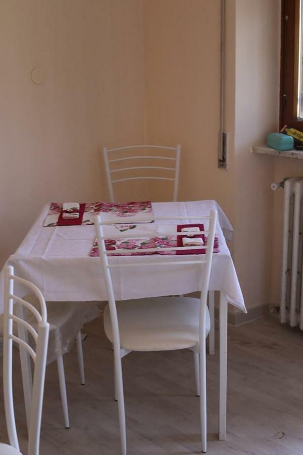 La Casa Dell'Orso Bed & Breakfast Ciampino Exterior photo